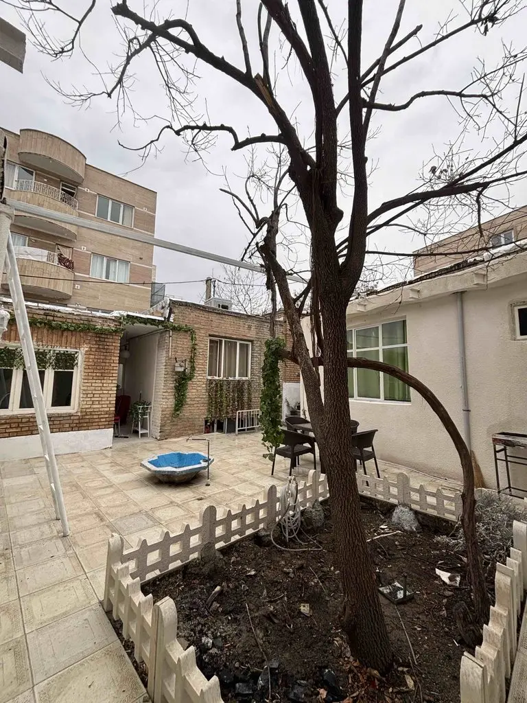 اقامتگاه سنتی خانه خورشید حصار - واحد ریحانه