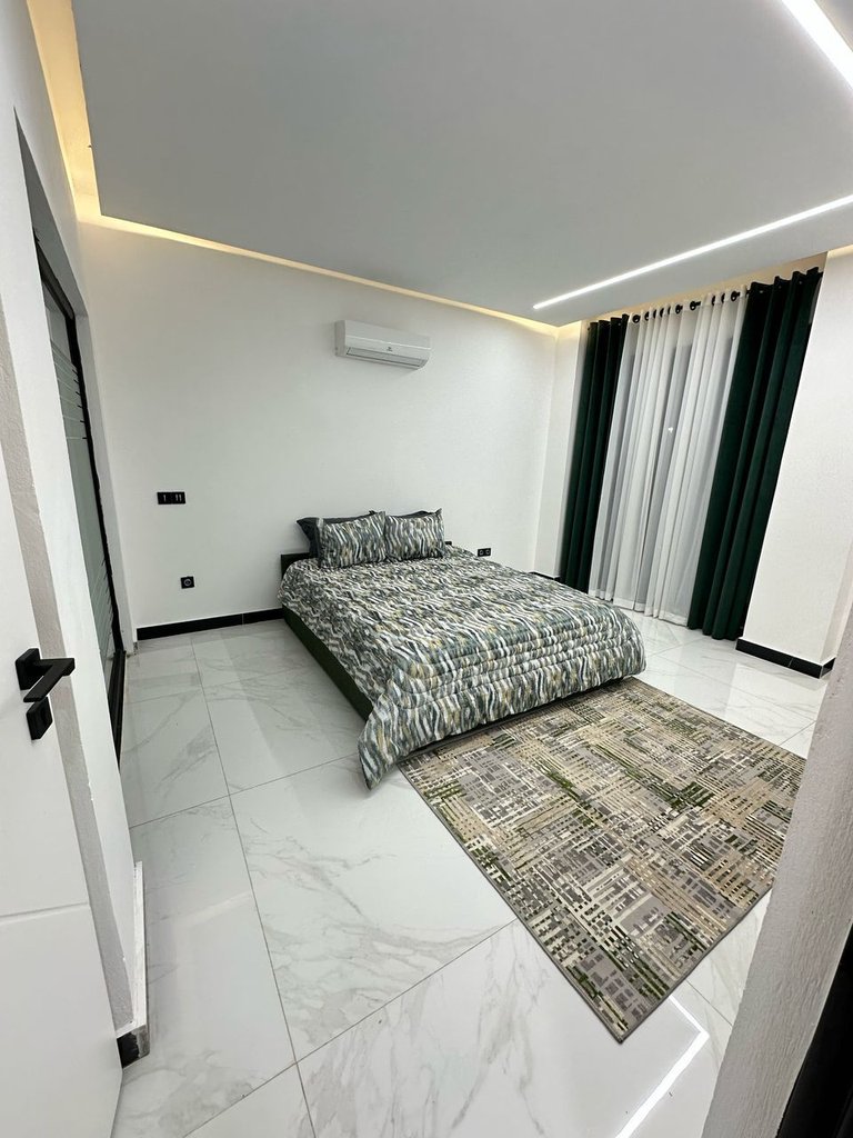 سه خوابه استخردار آبگرم لونا