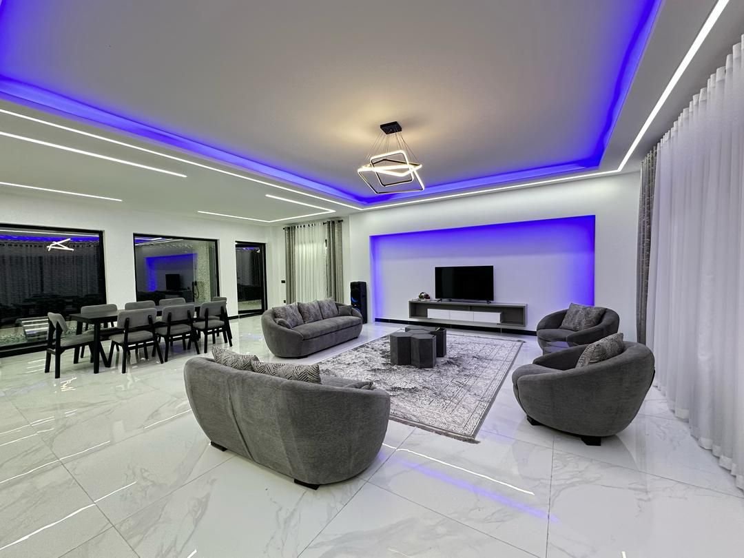 سه خوابه استخردار آبگرم لونا