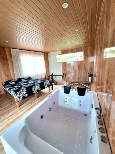 ویلا یک خوابه جکوزی دار برلیان