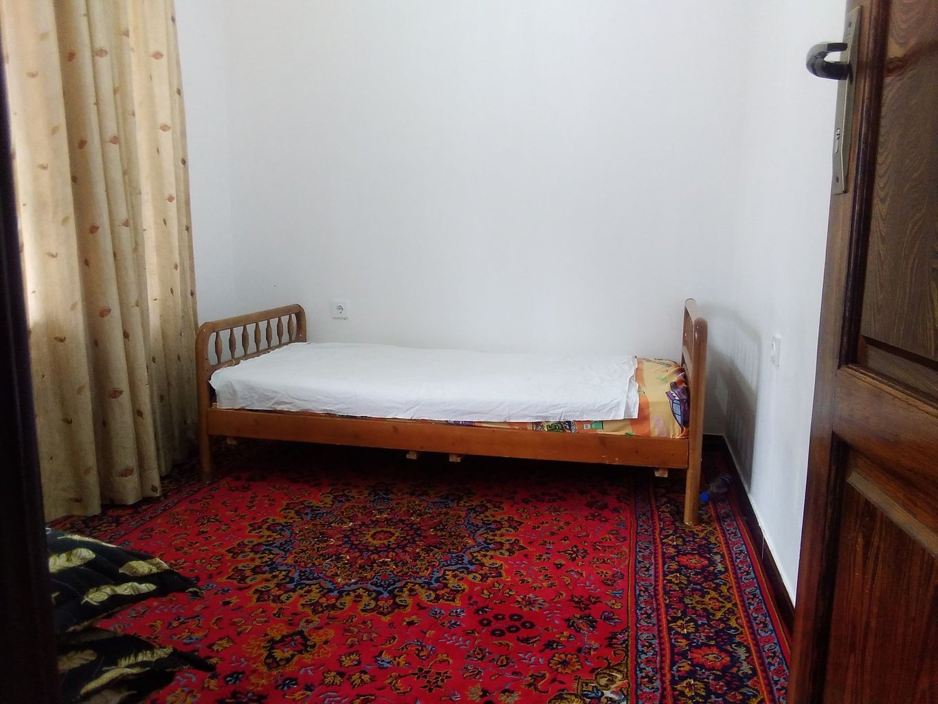 یک خوابه دلسوز فتحی