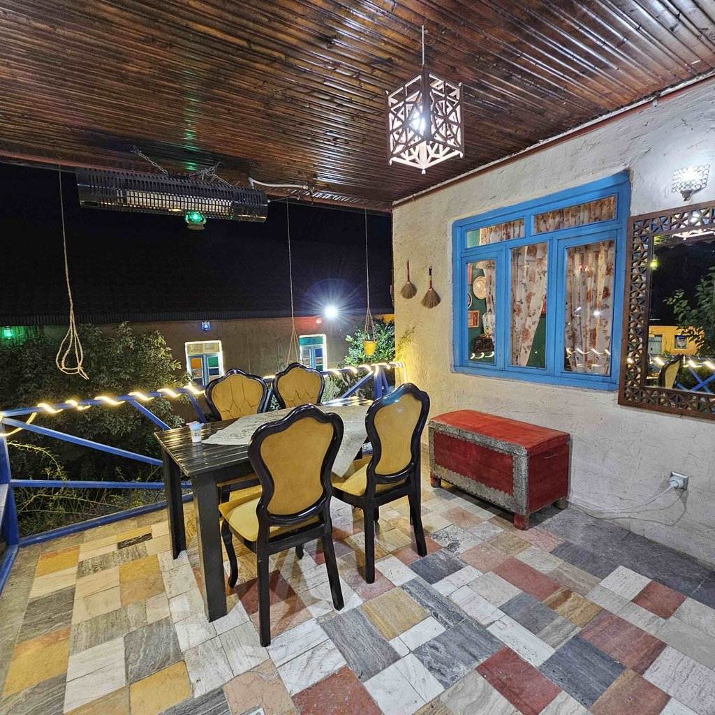 سوئیت دیلباب - واحد جکوزی دار شاه نشین - انتخاب عنوان تصویر