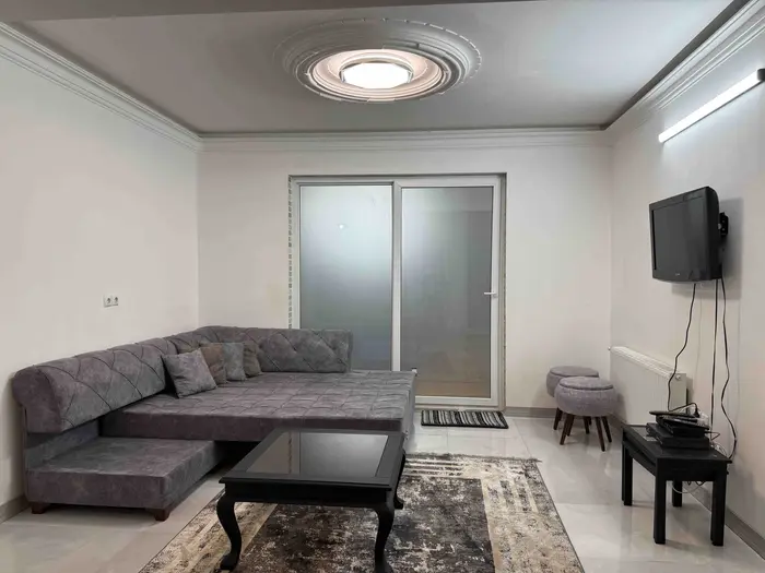 ویلا یک خوابه استخردار علیسررود - مبل تختخواب شو دو نفره