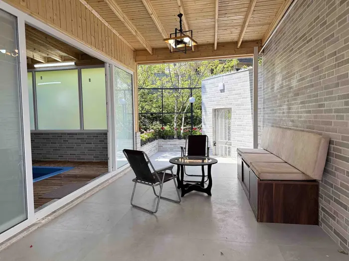 ویلا یک خوابه استخردار علیسررود - بالکن 