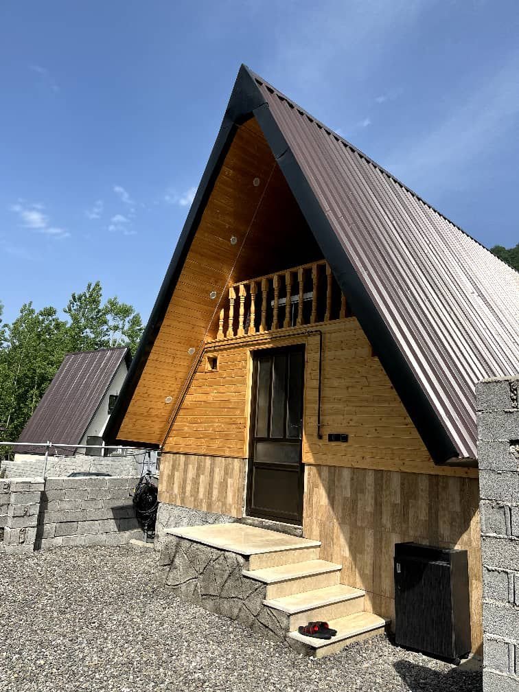 کلبه یک خوابه سوئیسی جکوزی دار لفور امامکلا