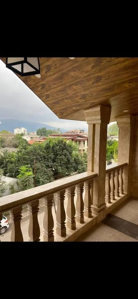 دوخوابه مبین - تراس مسقف