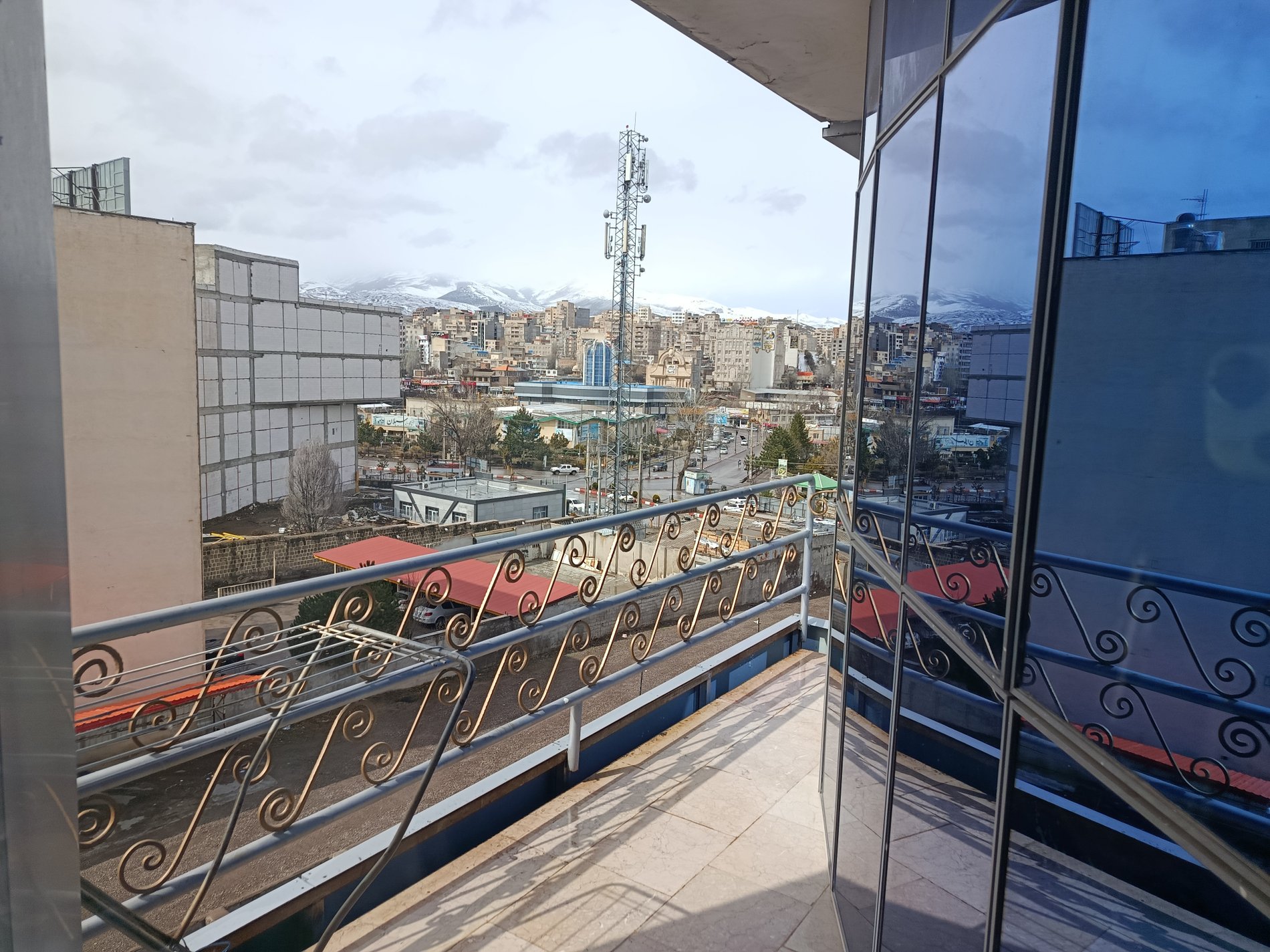 مجتمع اقامتی آلتین سرعین - یک خوابه سه تخته