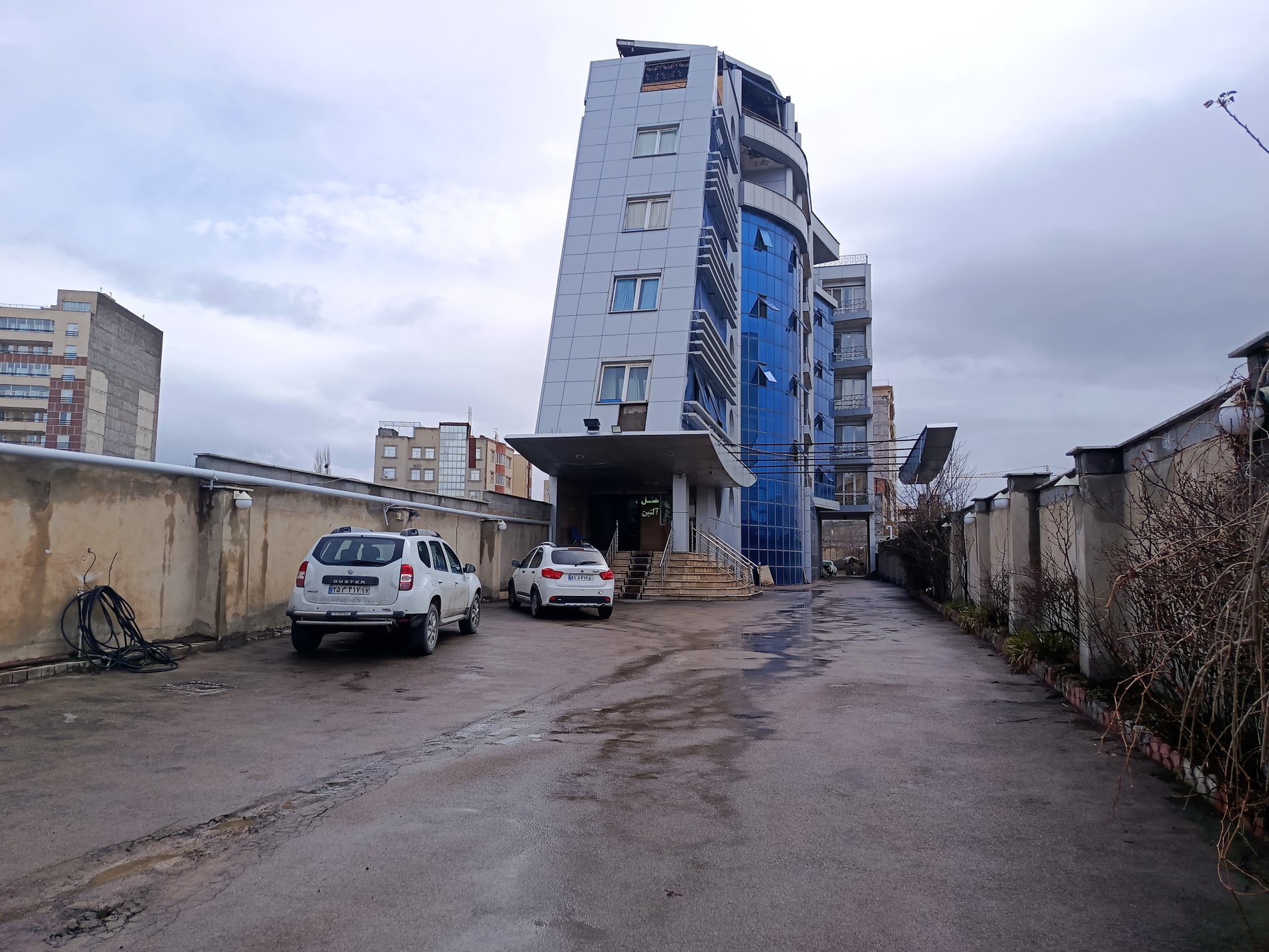 مجتمع اقامتی آلتین سرعین - یک خوابه سه تخته