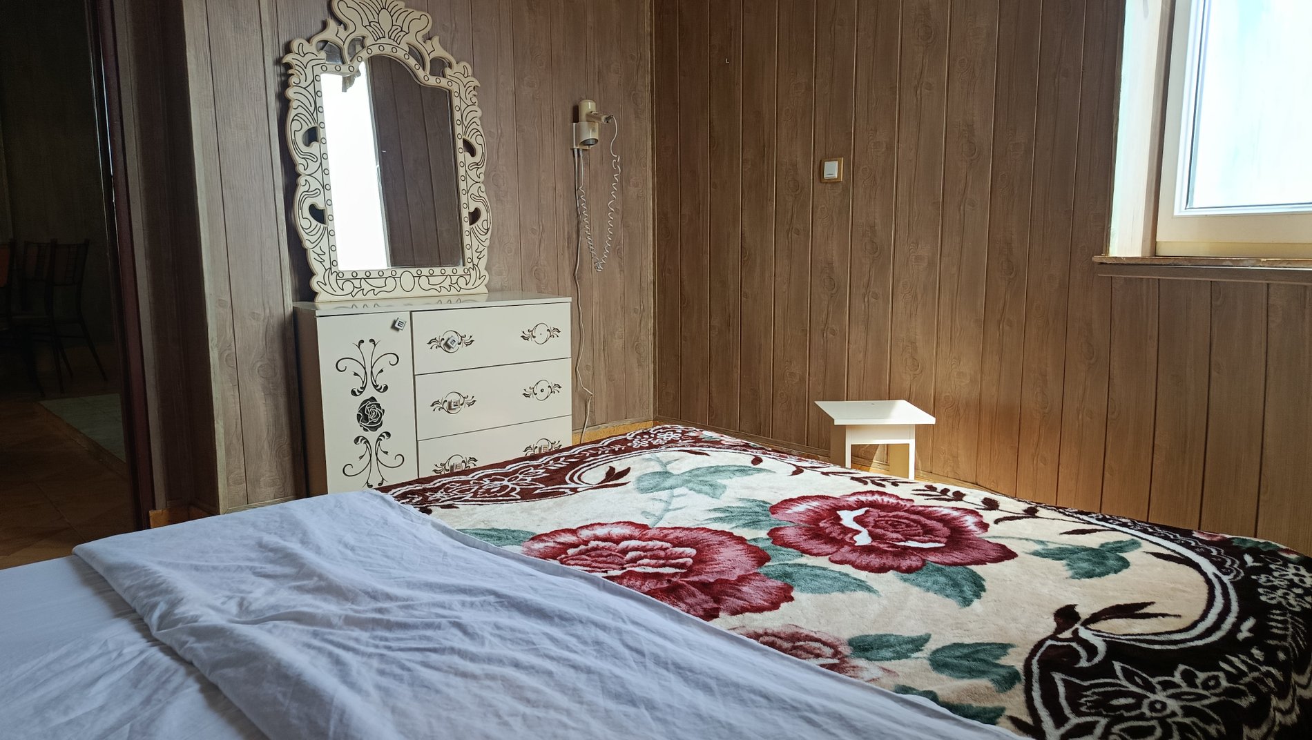 مجتمع اقامتگاهی آلتین سرعین - واحد دوخوابه پنچ تخته