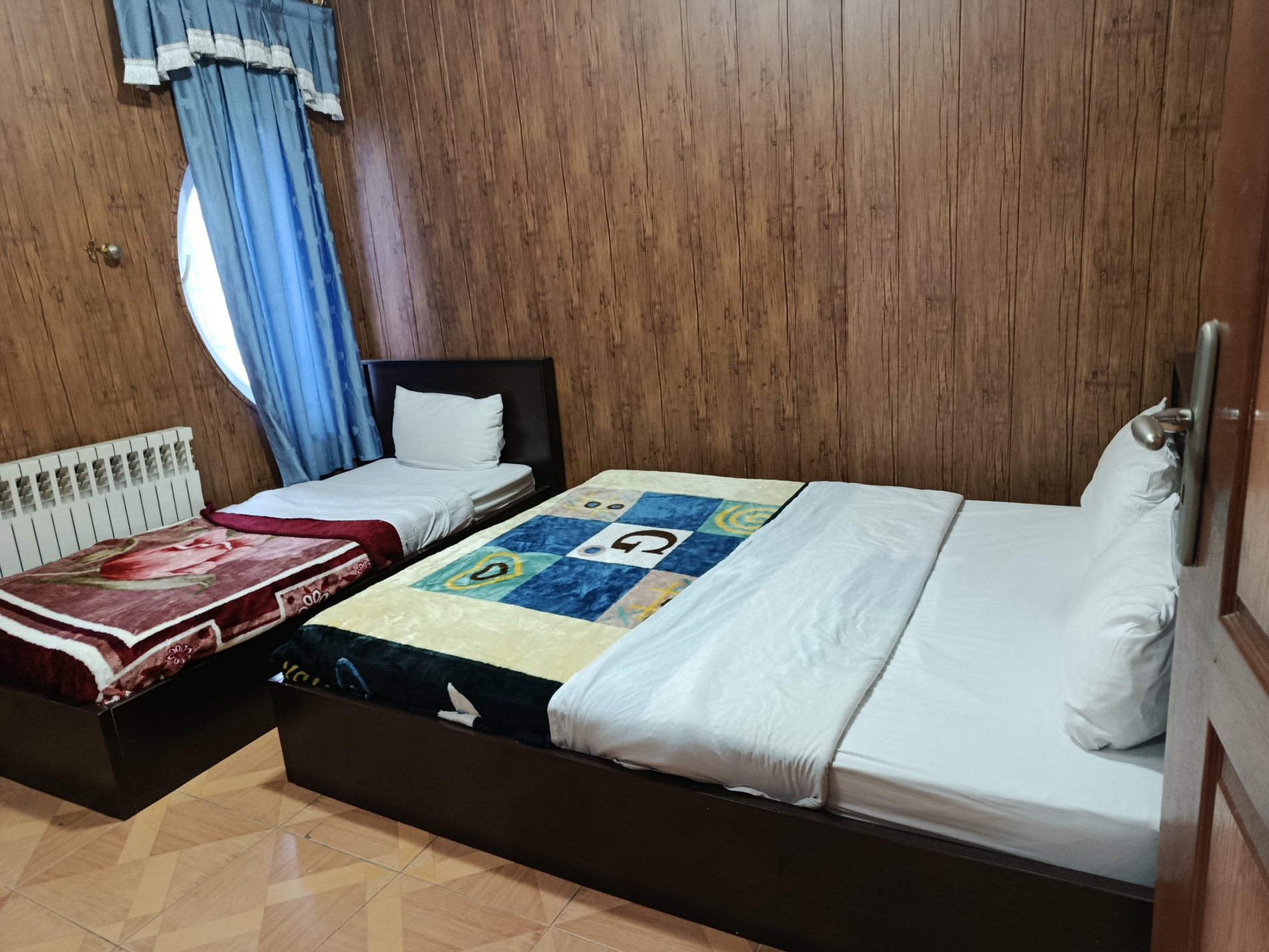 مجتمع اقامتی آلتین سرعین - یک خوابه سه تخته 2