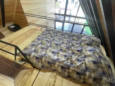 کلبه دوخوابه سوئیسی خوشه چین