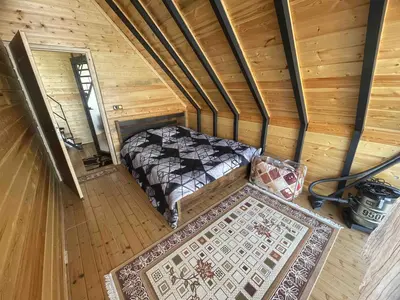 کلبه دوخوابه سوئیسی خوشه چین