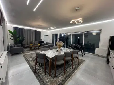 ویلا دوخوابه استخردار آبگرم رویایی ماهان