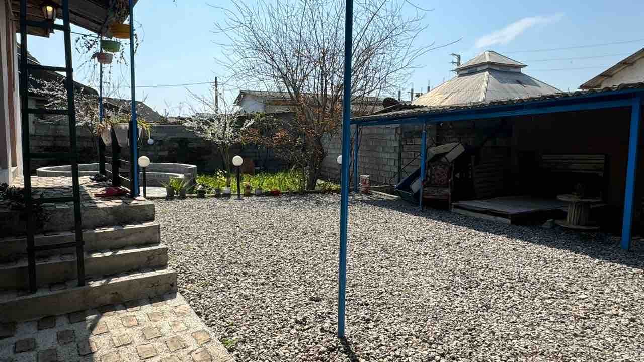 یک خوابه روستایی برنجده