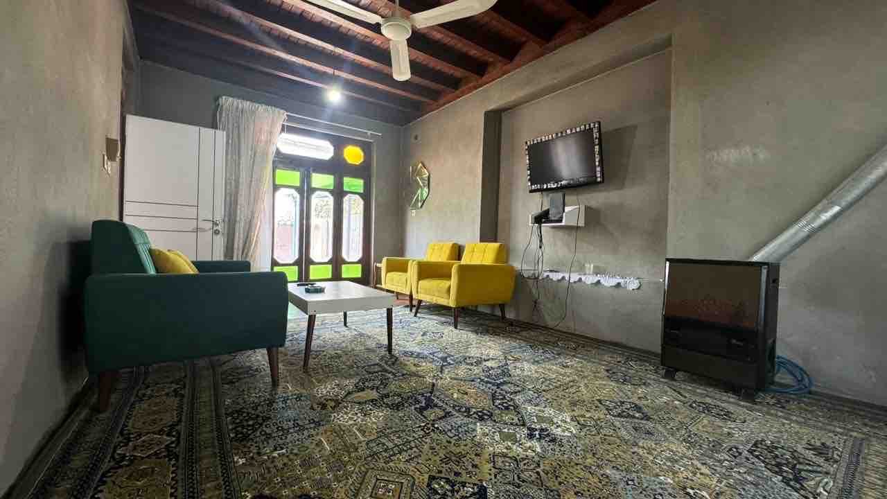 یک خوابه روستایی برنجده