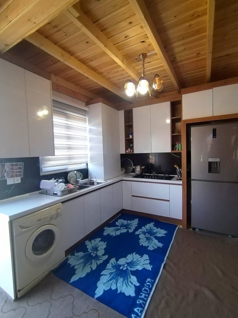 کلبه یک خوابه جنگلی آیسو