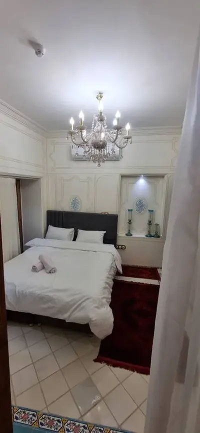 اقامتگاه سنتی طاق ستاره - واحد بنفشه