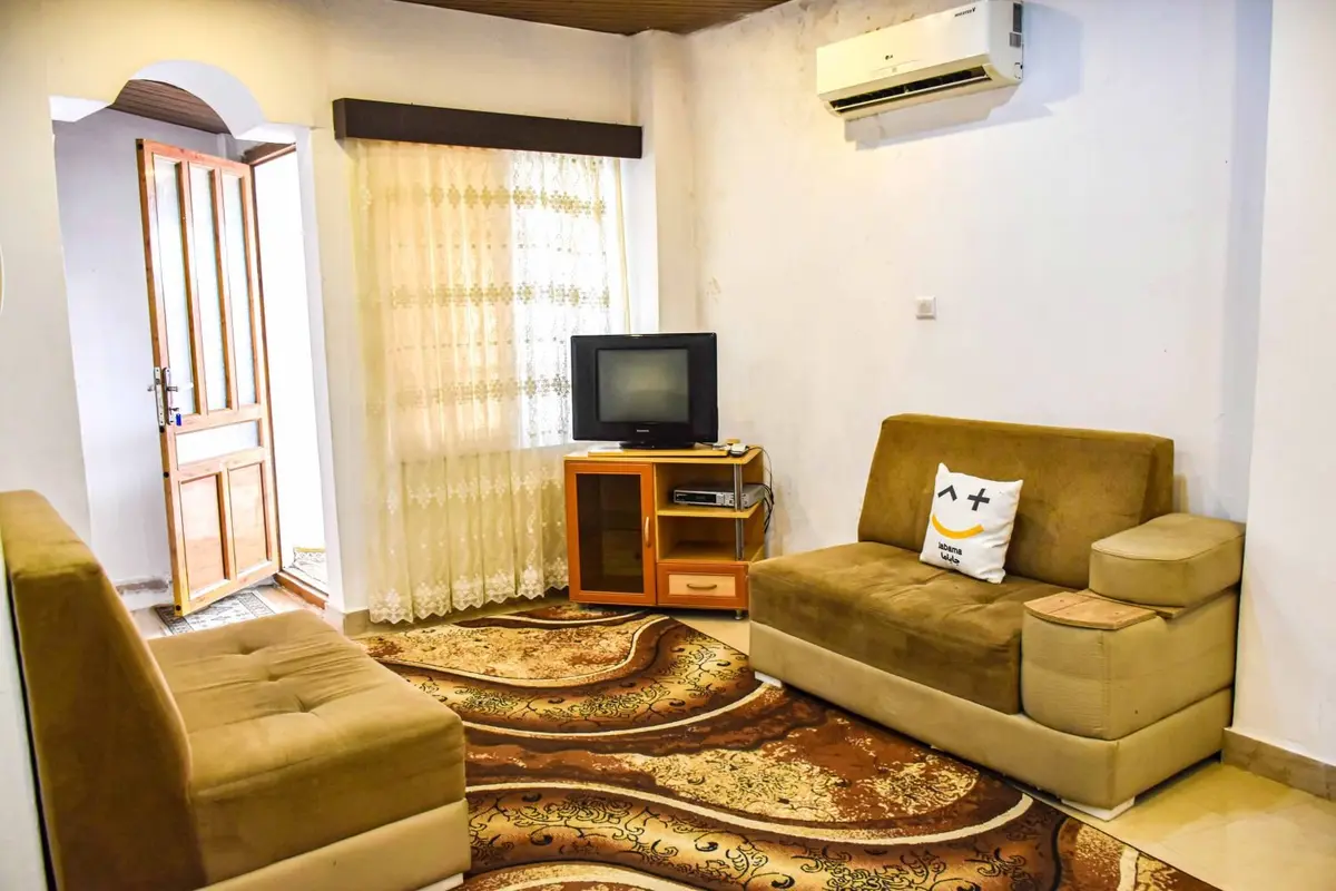 آپارتمان یک خواب قلی زاده ۲