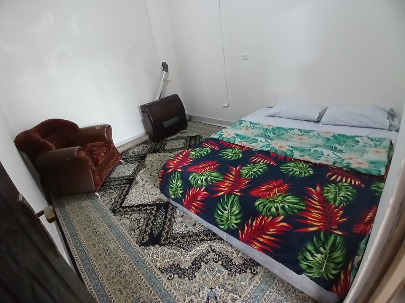 آپارتمان دو خوابه ضامن