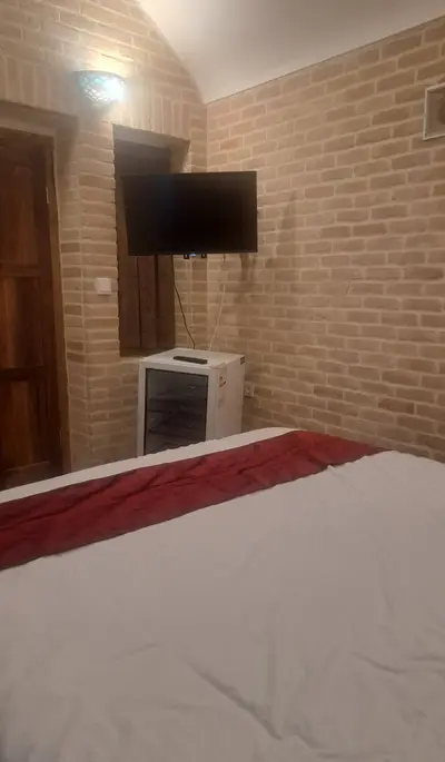 کلبه خسرو - ۶