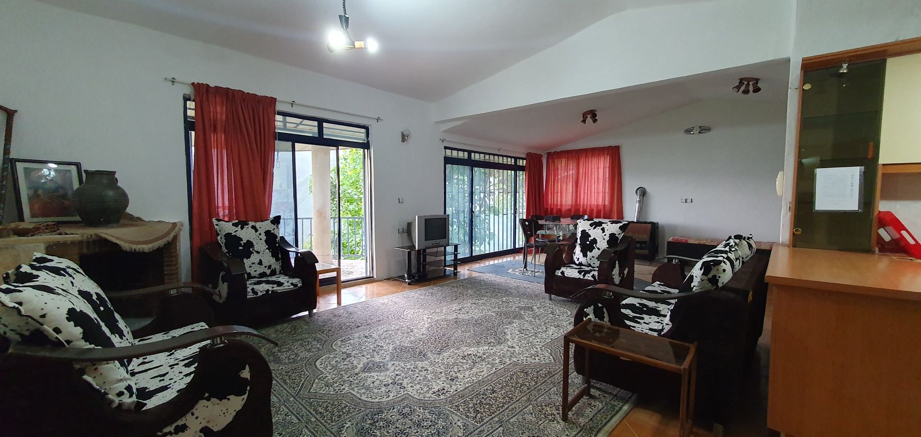 ویلا یک خوابه جنگلی گالشی - نشیمن