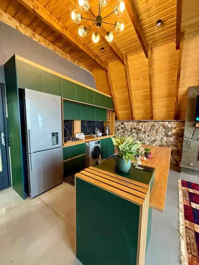 کلبه دوخوابه سوئیسی اطلس