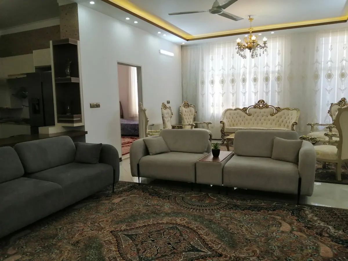 آپارتمان سه خوابه ارغوان 