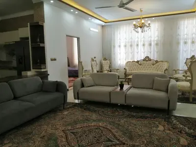 آپارتمان سه خوابه ارغوان