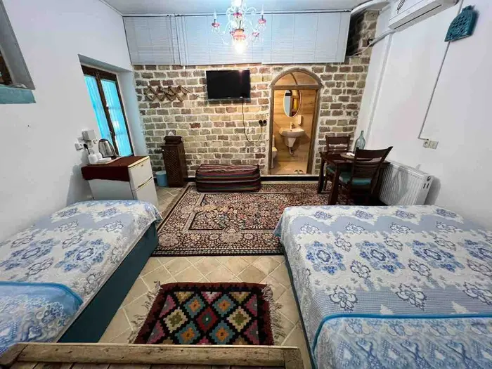 بوم گردی حاج اسماعیل - واحد 2