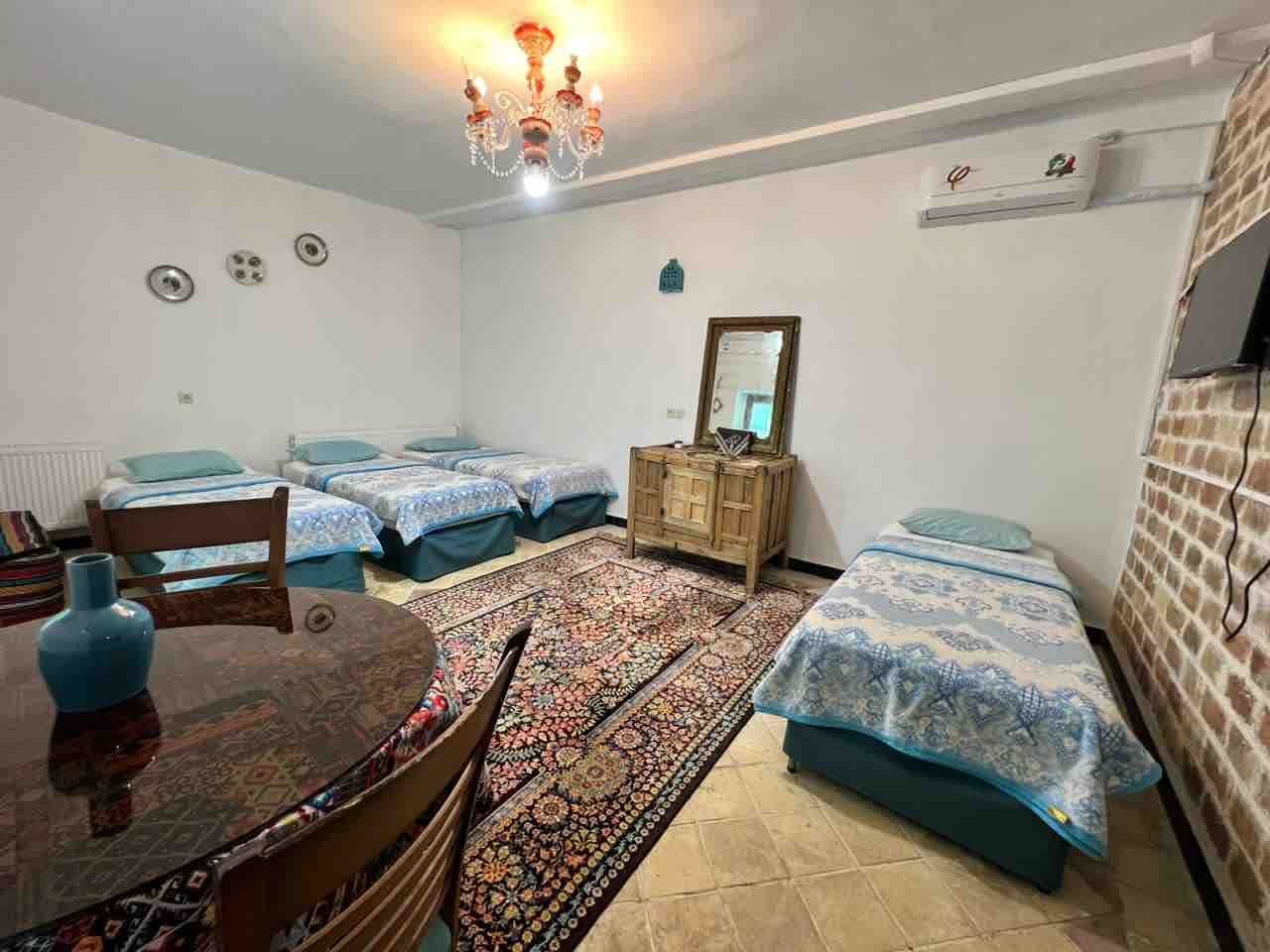 بوم گردی حاج اسماعیل - واحد 1
