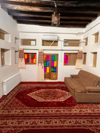 اقامتگاه سنتی عمارت امینی - واحد فروغی بسطامی