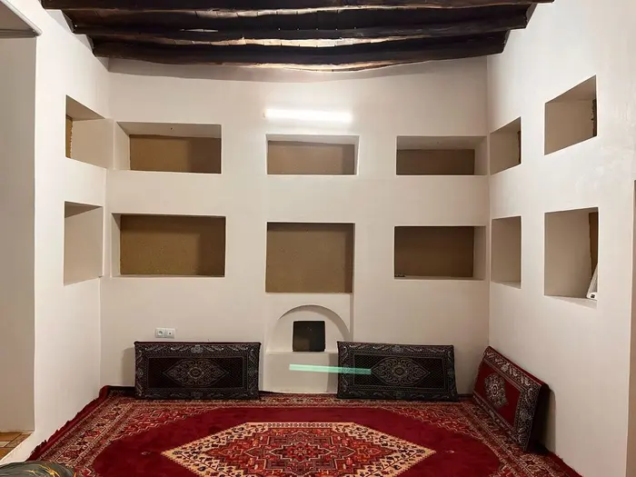 اقامتگاه سنتی عمارت امینی - واحد فروغی بسطامی