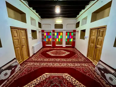 اقامتگاه سنتی عمارت امینی - واحد بایزید بسطامی