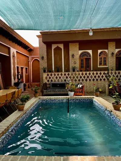 اقامتگاه سنتی عمارت امینی - واحد خرقانی