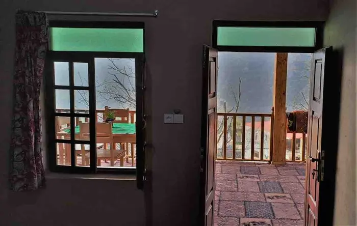 بوم گردی سرخدار سیاه رودبار - واحد آرزو