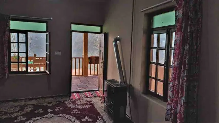 بوم گردی سرخدار سیاه رودبار - واحد آرزو