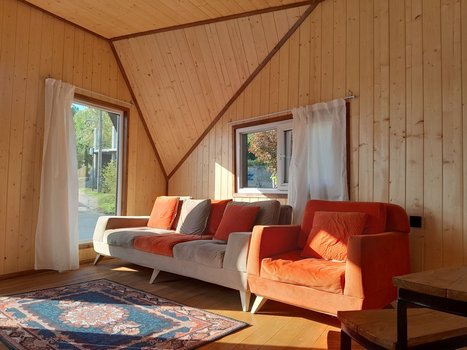 کلبه یک خوابه سوئیسی تنگه دار