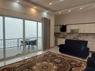 سوئیت یک خوابه بام دوهزار