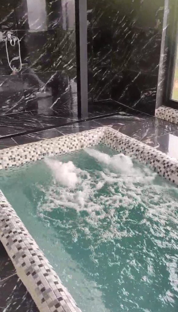 کلبه دوخوابه جنگلی استخردار سرپوشیده پناه