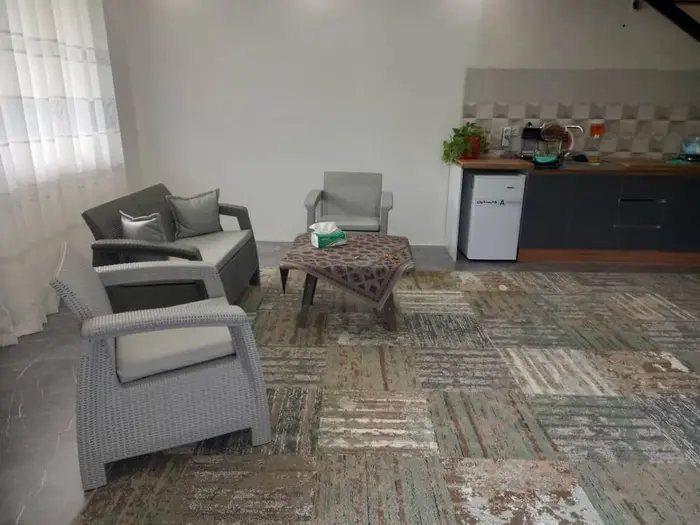 کلبه یک خوابه جکوزی دار مهرا ۱