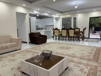 ویلا یک خوابه استخردار باغچه صدرا