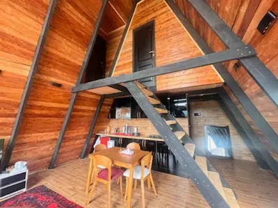 کلبه دوخوابه جکوزی دار میم