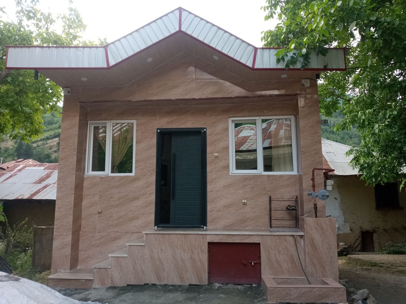 ویلا یک خوابه طبیعت سبز 1