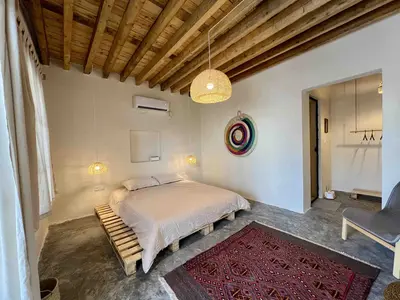 بومگردی خانهی بادرو - واحد آووکادو