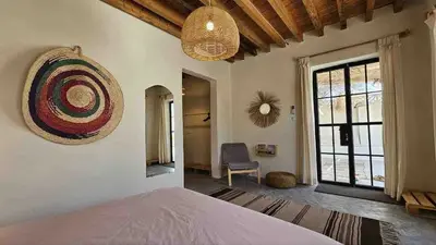 بومگردی خانهی بادرو - واحد آلوئهورا