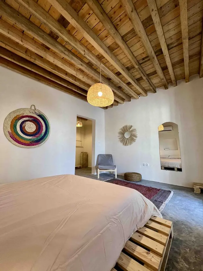 بوم گردی خانه‌ی بادرو - واحد آووکادو - انتخاب عنوان تصویر