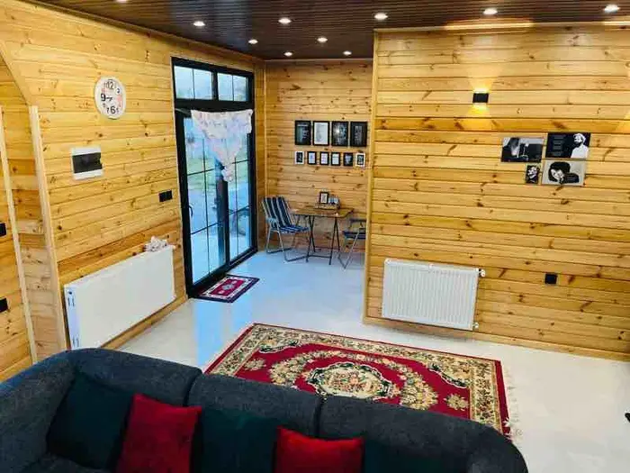 کلبه دوخوابه سوئیسی لواشکی - انتخاب عنوان تصویر