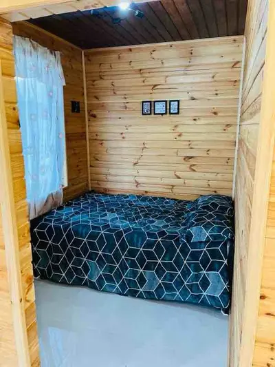 کلبه دوخوابه سوئیسی لواشکی