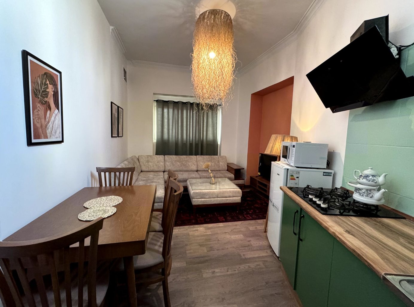 آپارتمان دوخوابه ساختمان نیک میدان سپاه واحد 3