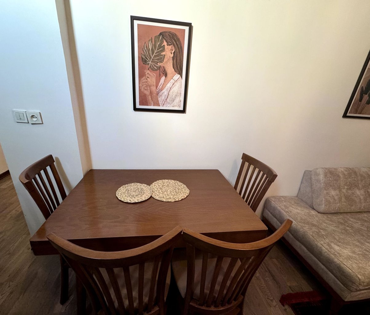 آپارتمان دوخوابه ساختمان نیک میدان سپاه واحد 3